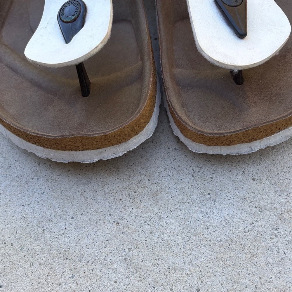 Birkenstock White Thong Sandals with Brown Footbed - Picture 7 of 10